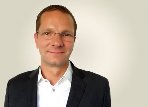 CHRISTOPHE ROSHARDT先生-SM CONTACT首席執行官